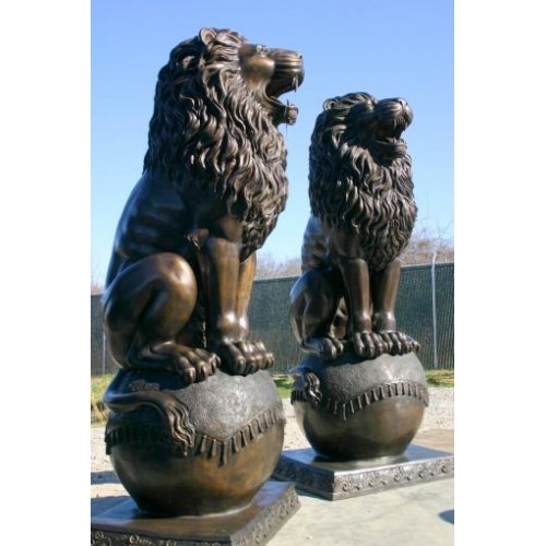 Pár veľkých kráľovských levov - bronzová socha