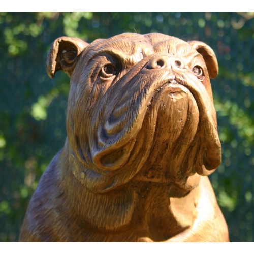 Pes bulldog - bronzová socha