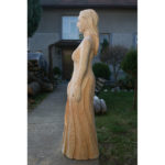 Biela pani - socha z dreva