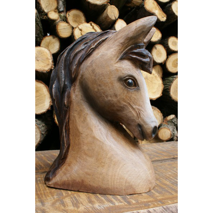 Drevená hlava koníka - socha z dreva