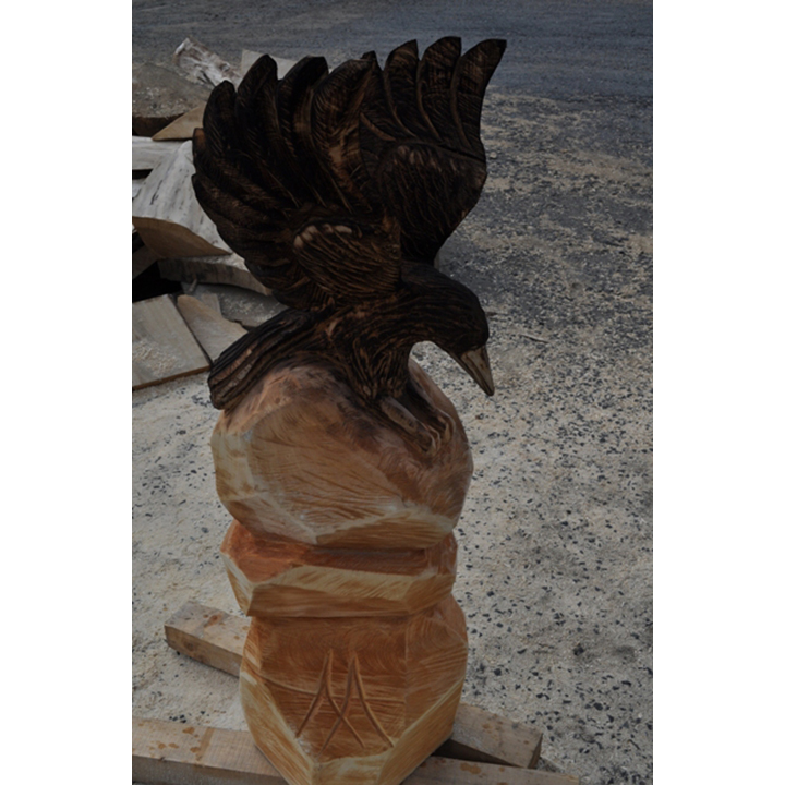 Drevená vrana - socha z dreva