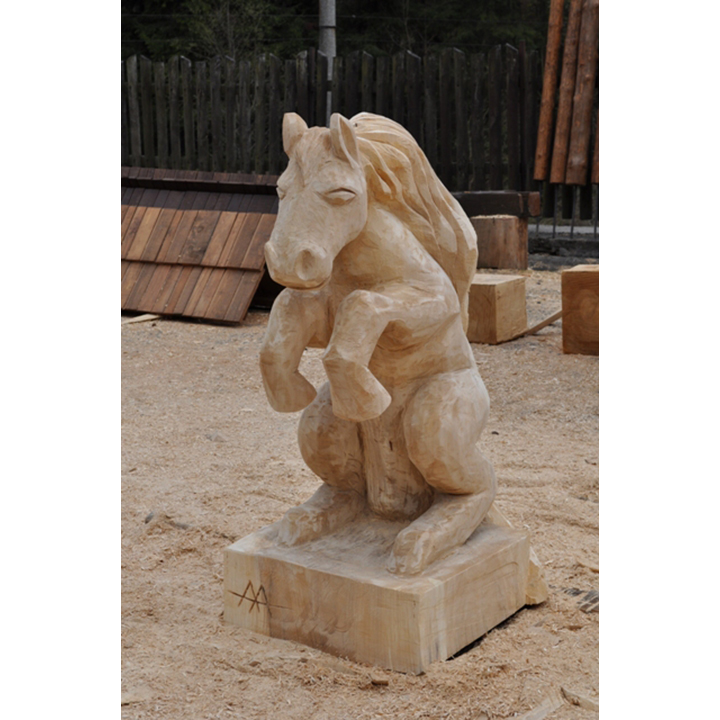 Drevený koník II - socha z dreva