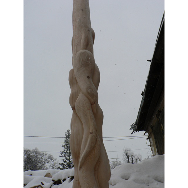 Drevený trojstĺp - socha z dreva