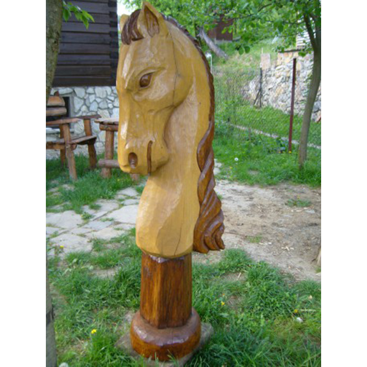 Konská hlava - socha z dreva