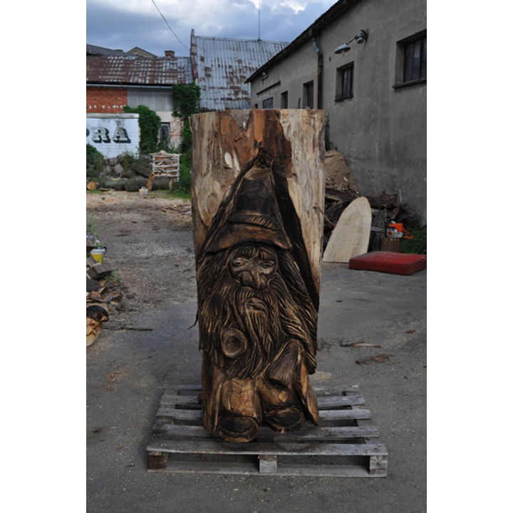 Lúpežník babka - socha z dreva