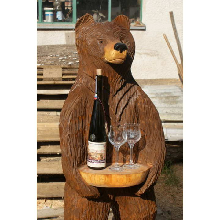 Medveď čašník - socha z dreva