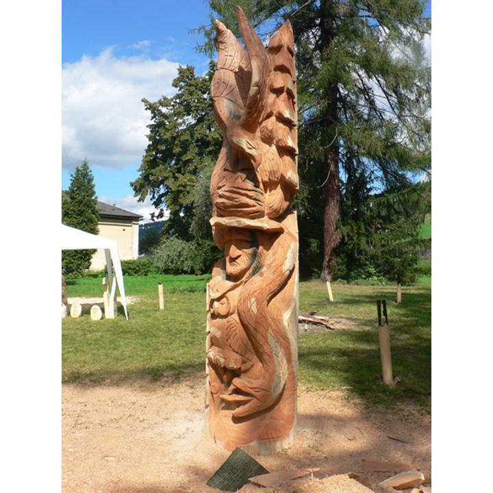 Rozprávkový les - socha z dreva