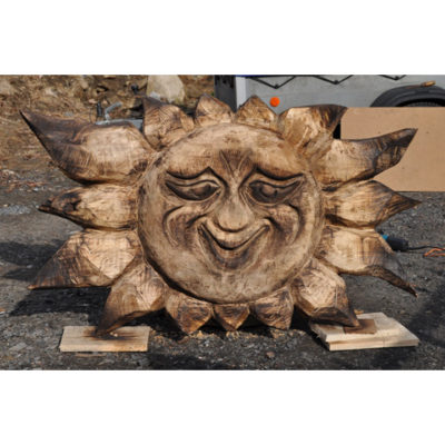 Umelecké Sochy Usmievavé drevené slniečko  