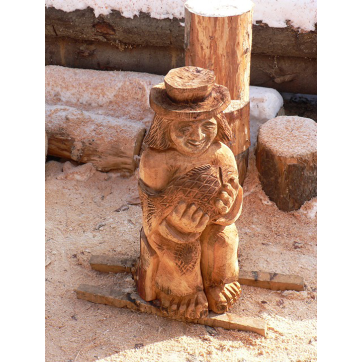 Vodník s kaprom - socha z dreva