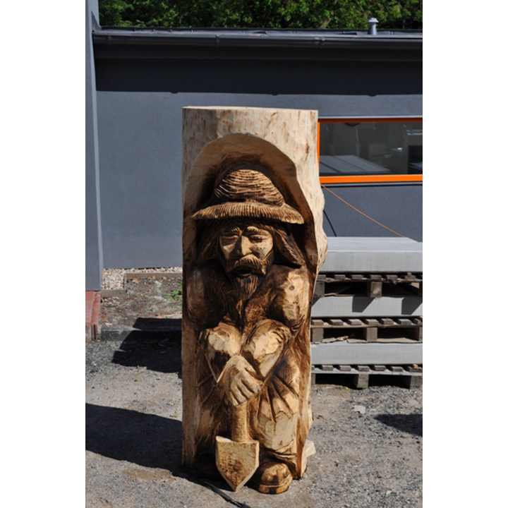 Záhradník - socha z dreva